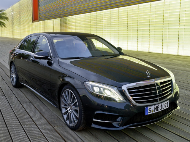 Mercedes-Benz S-Class фото