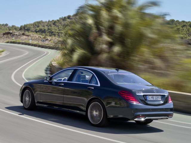 Mercedes-Benz S-Class фото