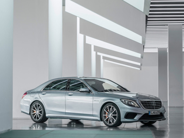 Mercedes-Benz S-Class фото