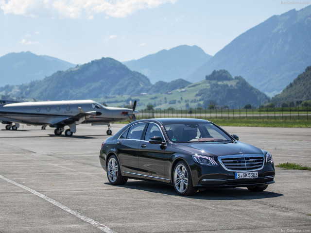 Mercedes-Benz S-Class фото