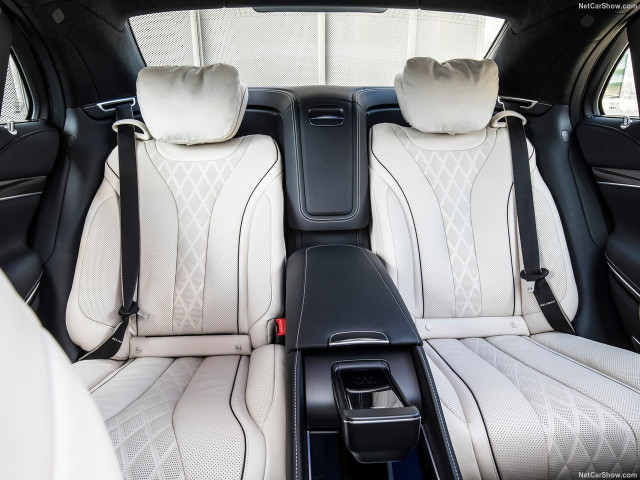 Mercedes-Benz S-Class фото