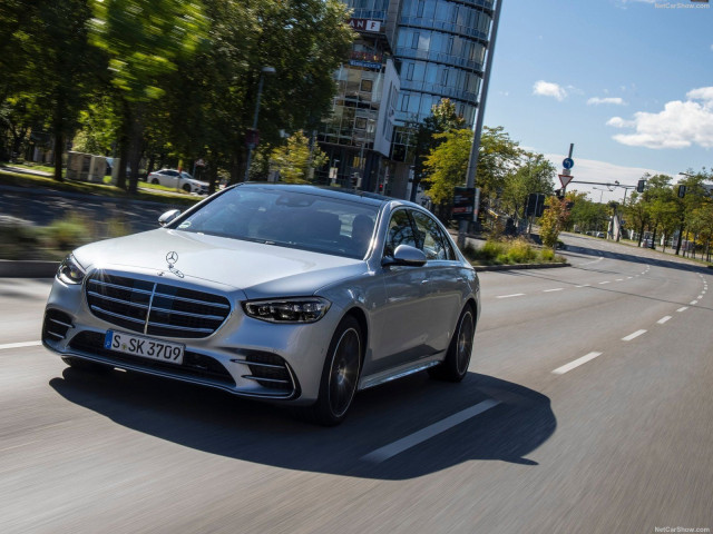 Mercedes-Benz S-Class фото