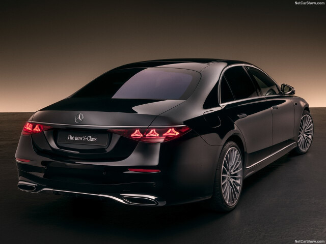 Mercedes-Benz S-Class фото