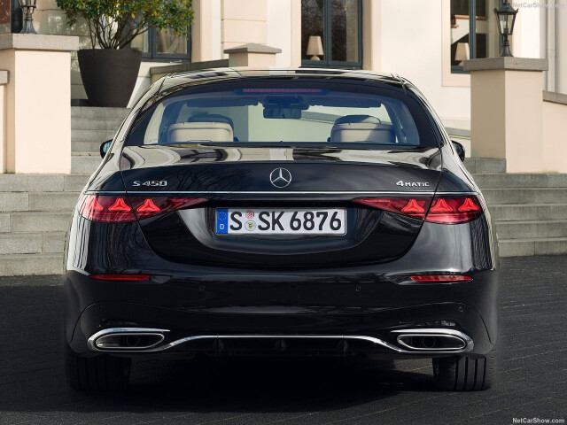 Mercedes-Benz S-Class фото