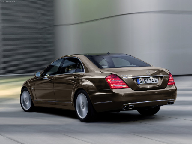 Mercedes-Benz S-Class фото