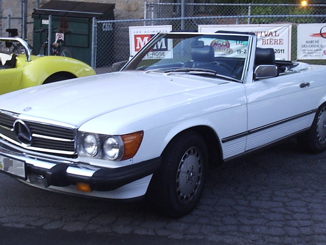 Mercedes-Benz SL-Class W107 фото