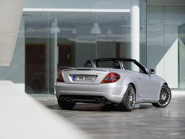 Mercedes-Benz SLK55 AMG фото