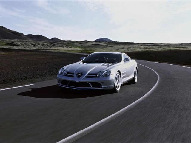 Mercedes-Benz SLR McLaren фото