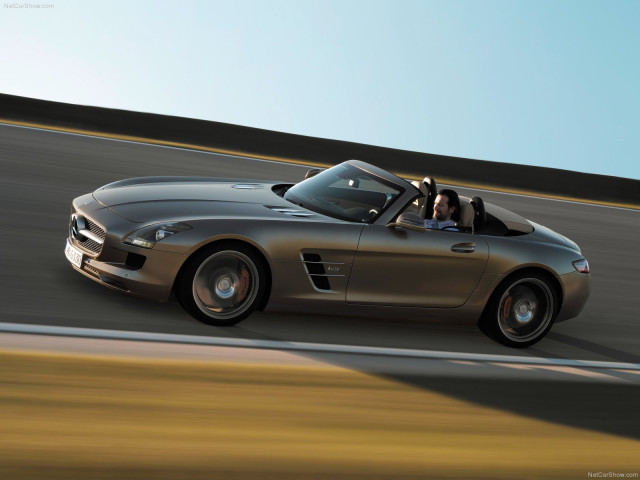 Mercedes-Benz SLS AMG Roadster фото