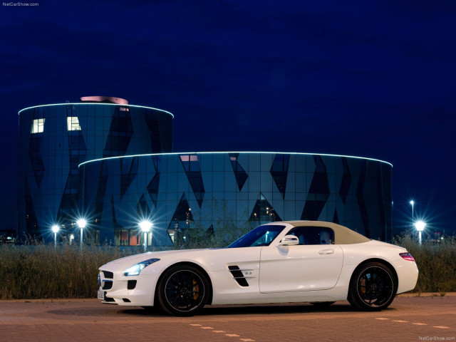 Mercedes-Benz SLS AMG Roadster фото