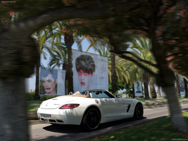 Mercedes-Benz SLS AMG Roadster фото