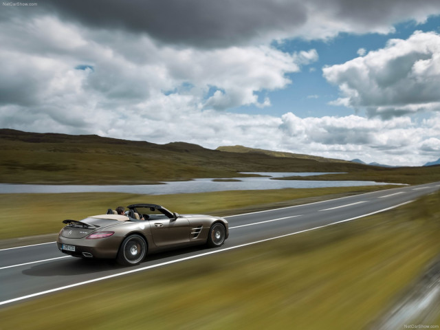 Mercedes-Benz SLS AMG Roadster фото