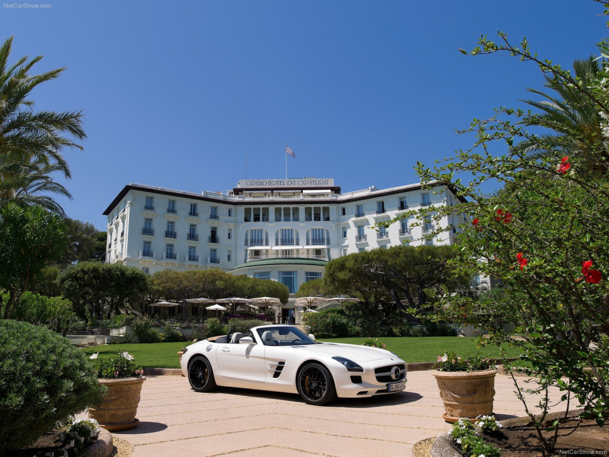 Mercedes-Benz SLS AMG Roadster фото 87974