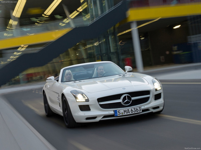 Mercedes-Benz SLS AMG Roadster фото