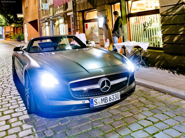 Mercedes-Benz SLS AMG Roadster фото