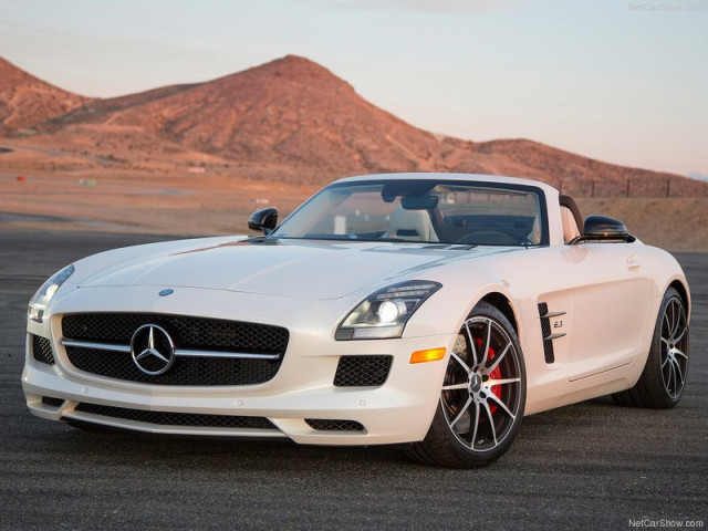 Mercedes-Benz SLS AMG фото