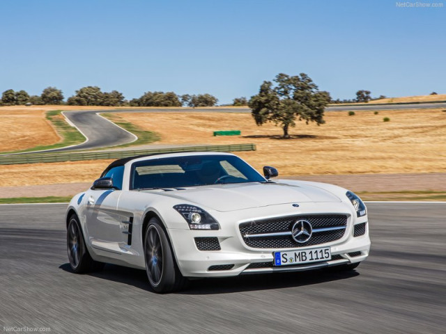 Mercedes-Benz SLS AMG фото