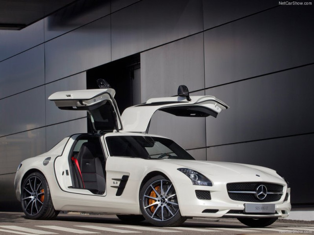 Mercedes-Benz SLS AMG фото