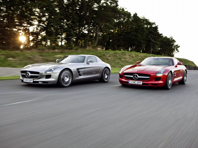 Mercedes-Benz SLS AMG фото