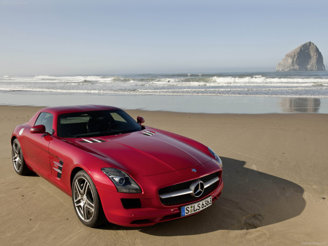 Mercedes-Benz SLS AMG фото