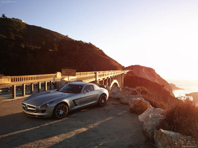 Mercedes-Benz SLS AMG фото