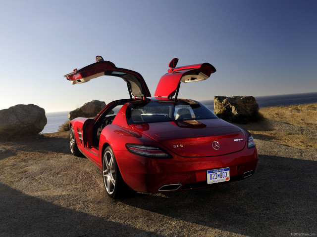 Mercedes-Benz SLS AMG фото