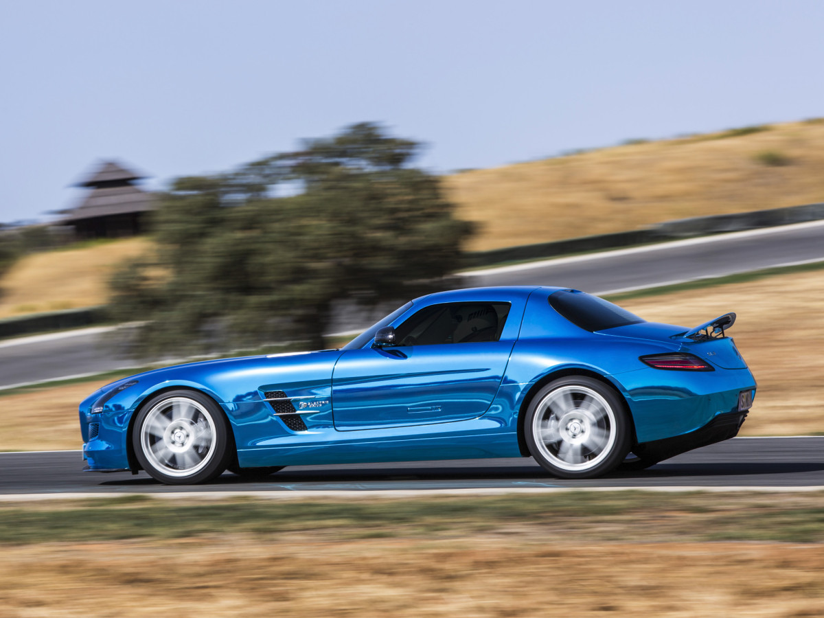 Mercedes-Benz SLS AMG фото 99658