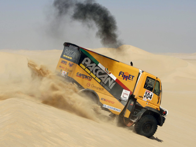 Mercedes-Benz Unimog Dakar фото