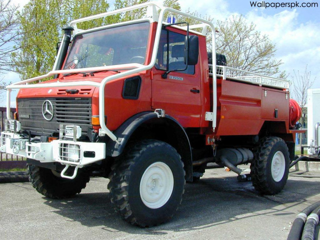 Mercedes-Benz Unimog фото
