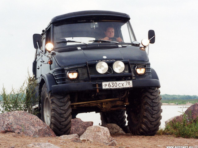 Mercedes-Benz Unimog фото