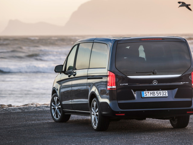 Mercedes-Benz V-Class фото