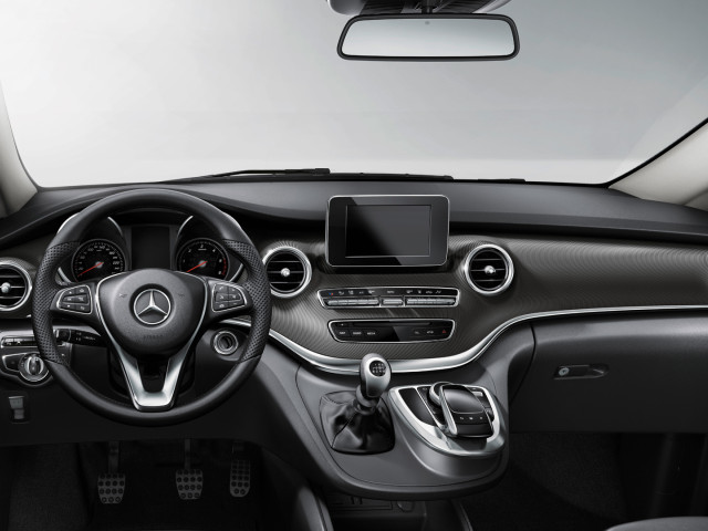 Mercedes-Benz V-Class фото