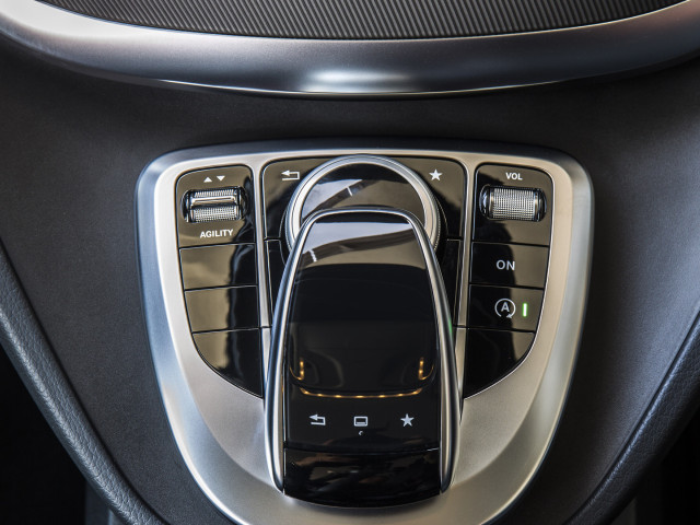 Mercedes-Benz V-Class фото