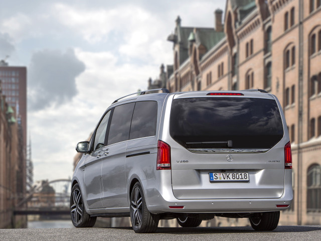 Mercedes-Benz V-Class фото