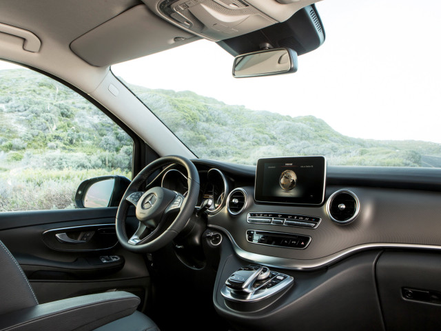 Mercedes-Benz V-Class фото