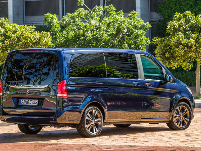 Mercedes-Benz V-Class фото