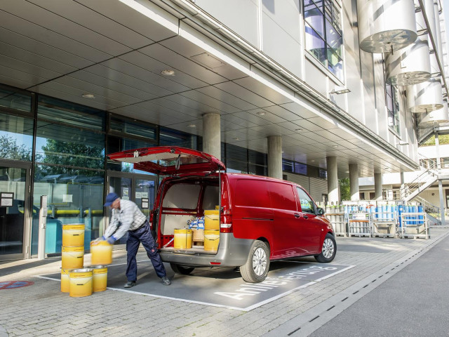 Mercedes-Benz Vito фото