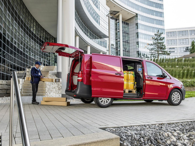 Mercedes-Benz Vito фото