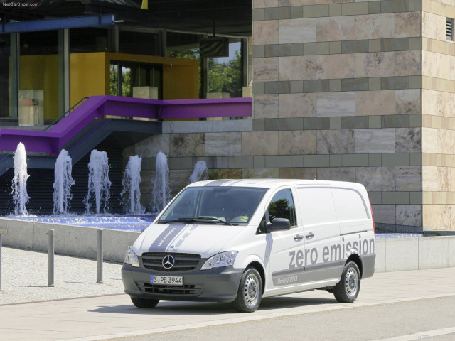 Mercedes-Benz Vito фото