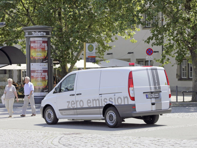 Mercedes-Benz Vito фото