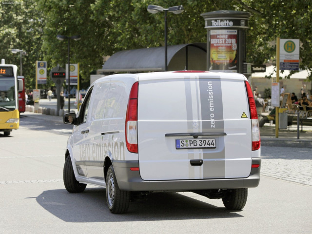 Mercedes-Benz Vito фото