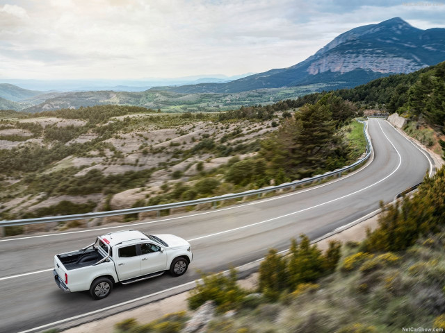 Mercedes-Benz X-Class фото