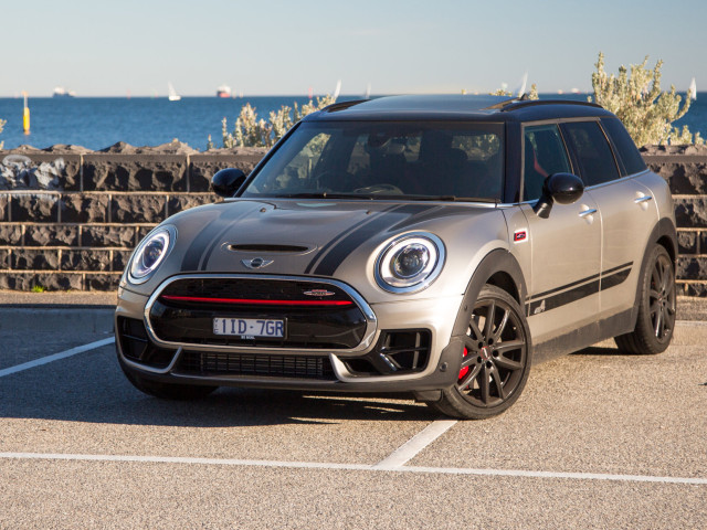 Mini Clubman John Cooper Works фото