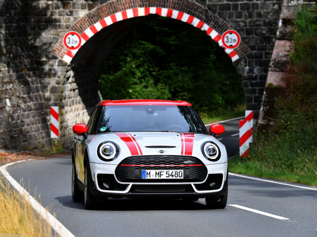 Mini Clubman John Cooper Works фото