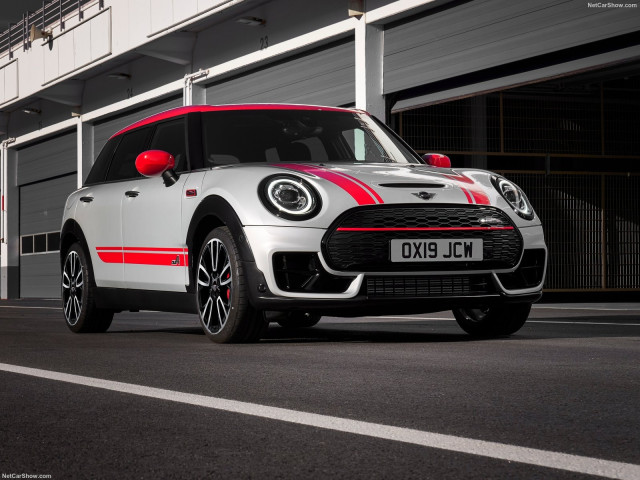 Mini Clubman John Cooper Works фото