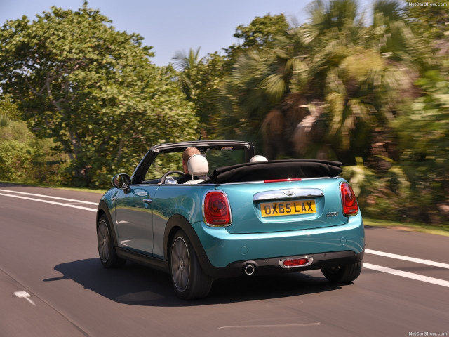 Mini Cooper Convertible фото