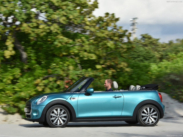 Mini Cooper Convertible фото