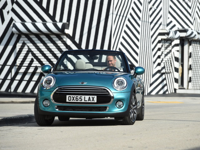 Mini Cooper Convertible фото