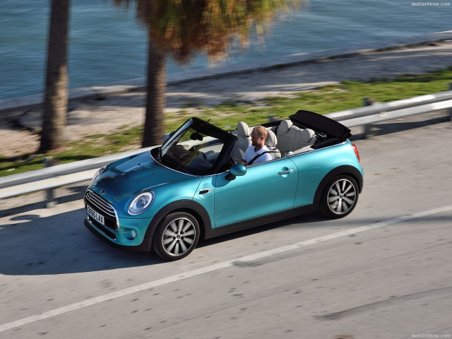 Mini Cooper Convertible фото