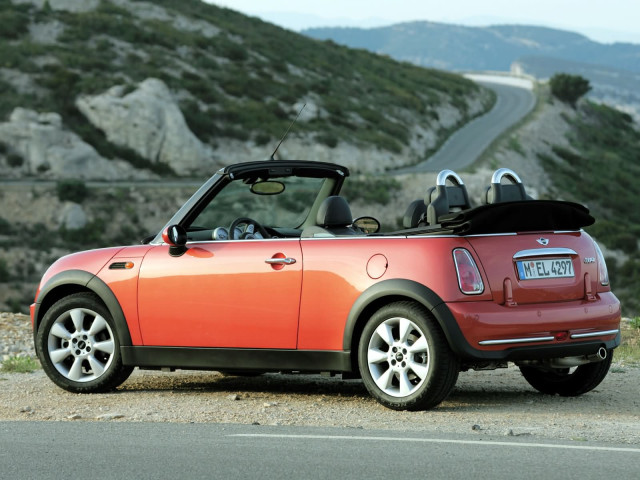 Mini Cooper Convertible фото